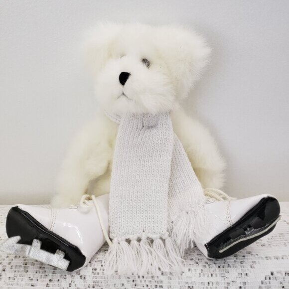 Vintage Hallmark Skating Teddy Bear Jointed Legs - Picture 1 of 5